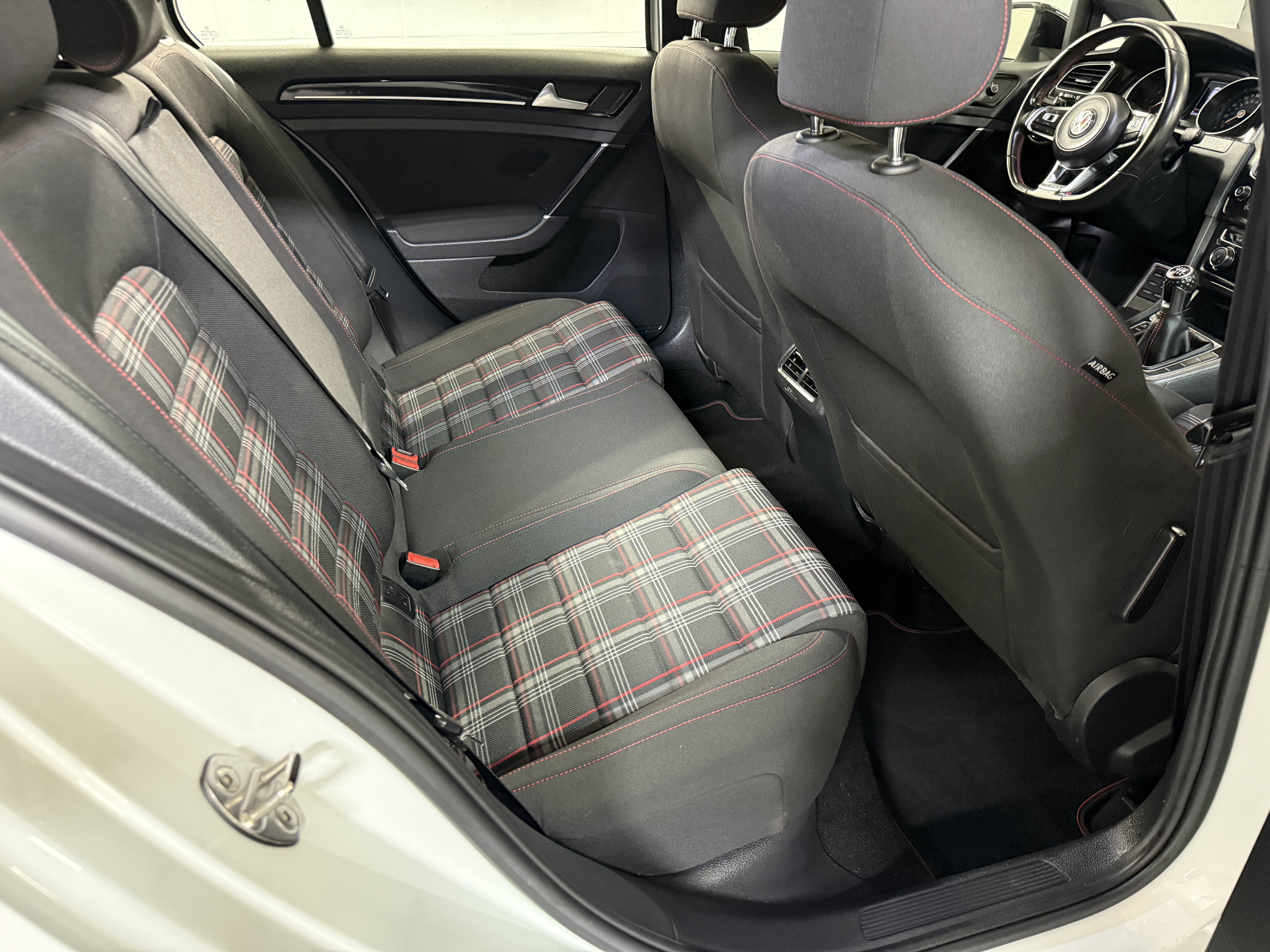 Used 2017 Pure White Volkswagen Sport image 21