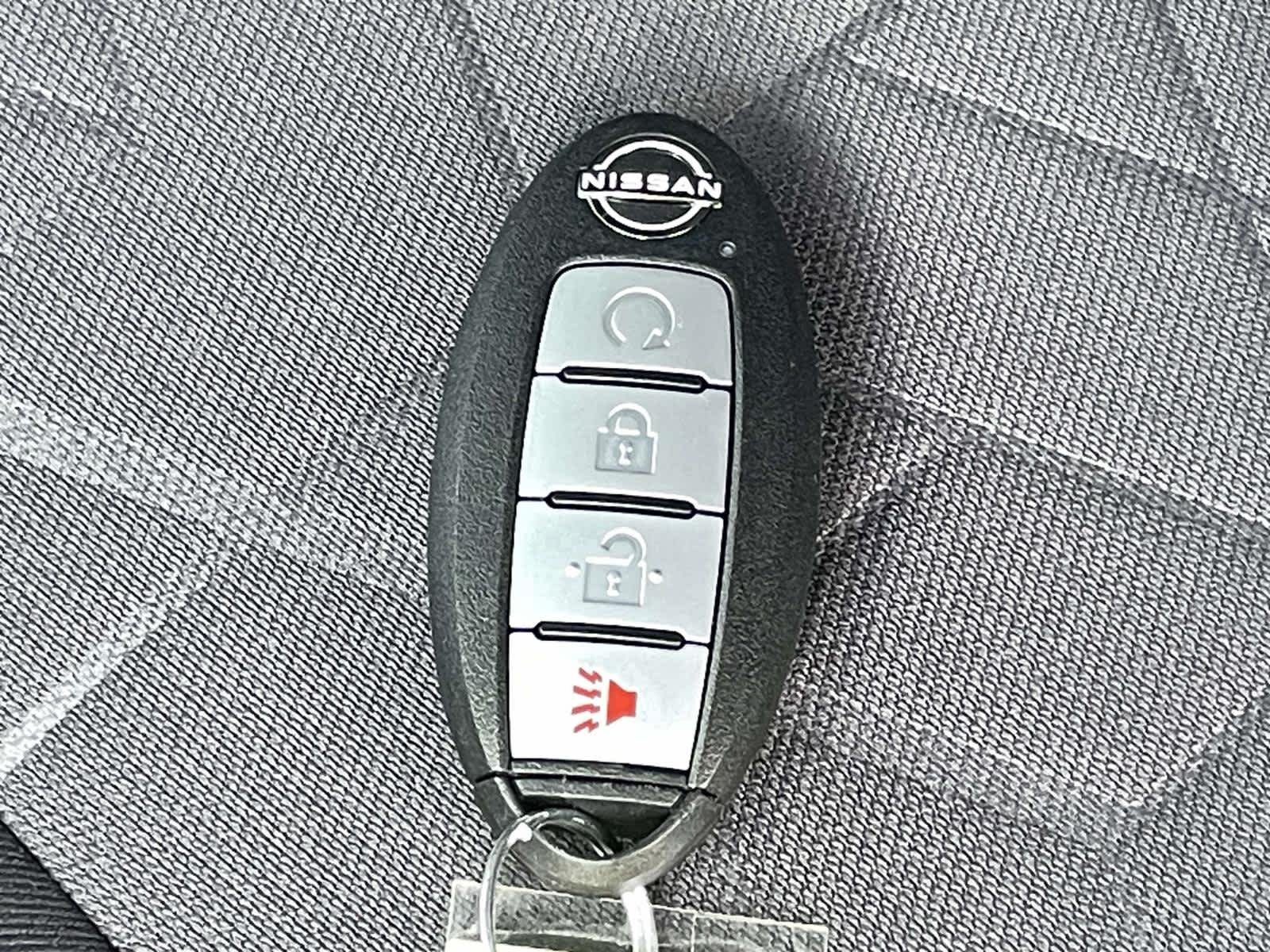 New 2026 Glacier White Nissan SV image 4