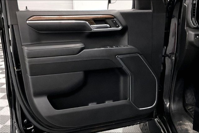 Used 2023 Black Chevrolet LT image 20