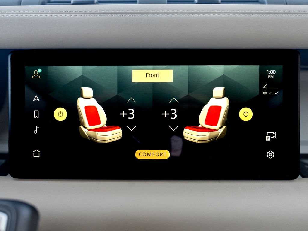 Used 2024 Green Land Rover X-Dynamic SE image 33