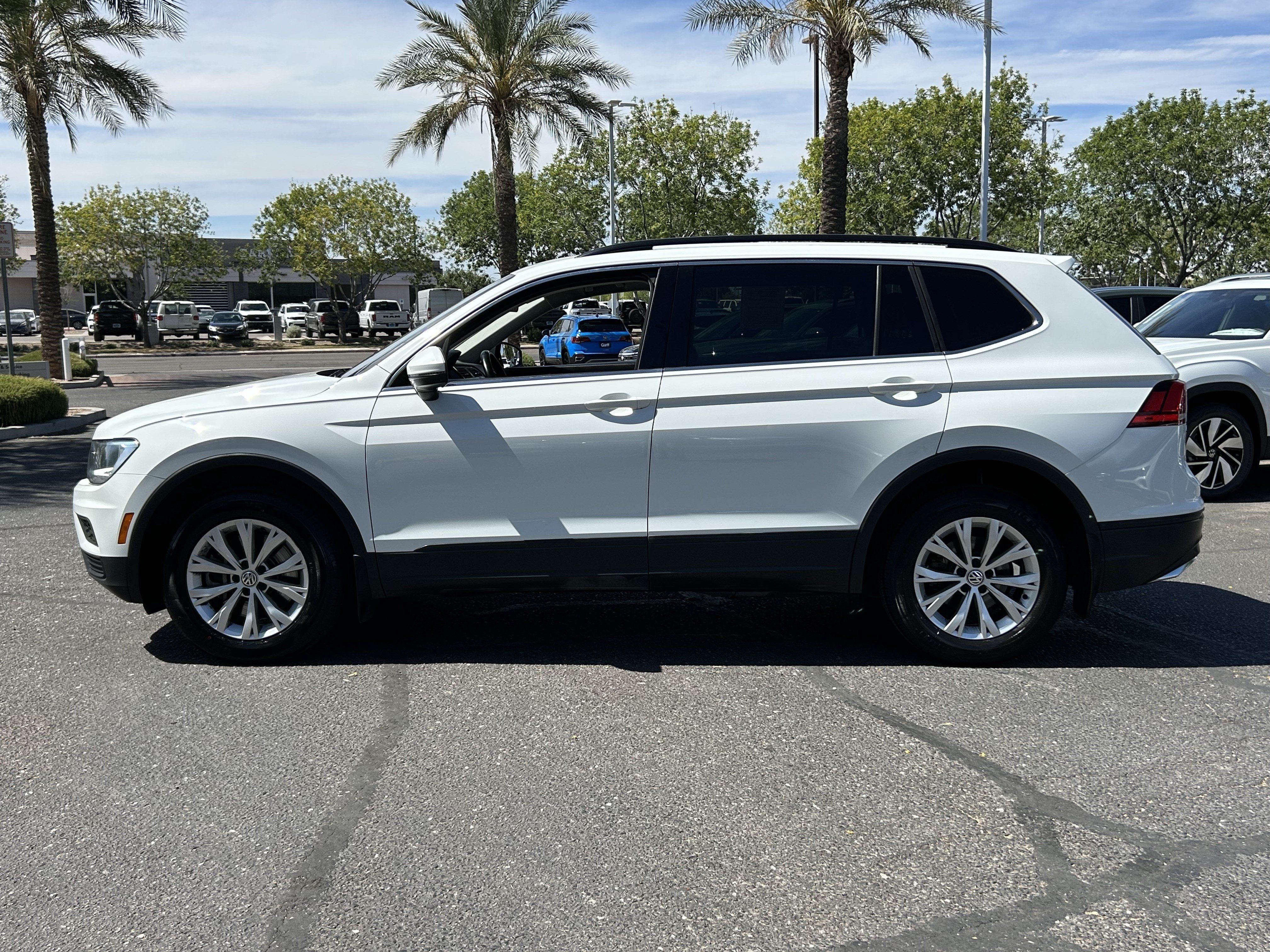 Used 2019 Volkswagen Tiguan SE with VIN 3VV3B7AX0KM190606 for sale in Gilbert, AZ