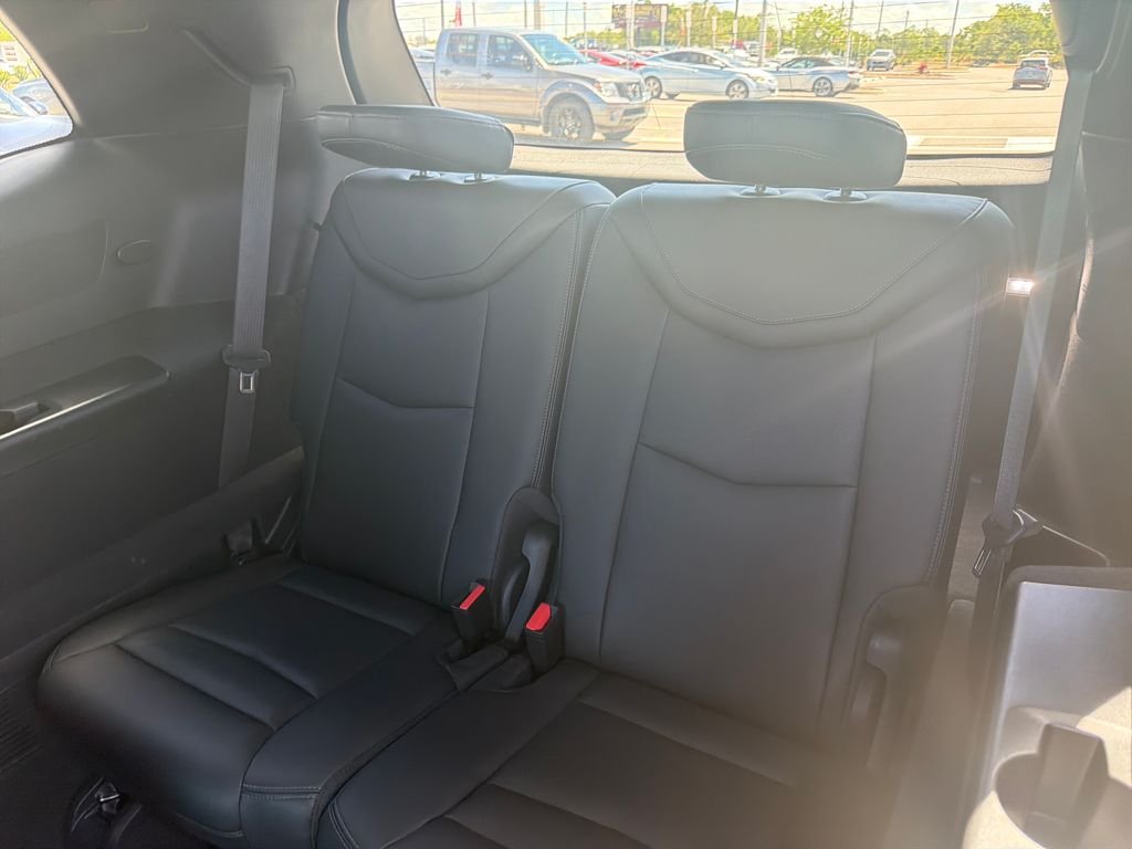 Used 2025 Silver Cadillac Premium Luxury image 23