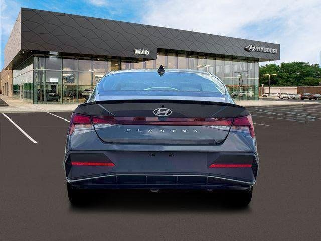 New 2026 Gray Hyundai SEL Sport image 6