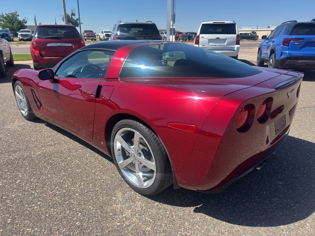 Used 2007 Monterey Red Met Tintcoat Chevrolet Base image 8