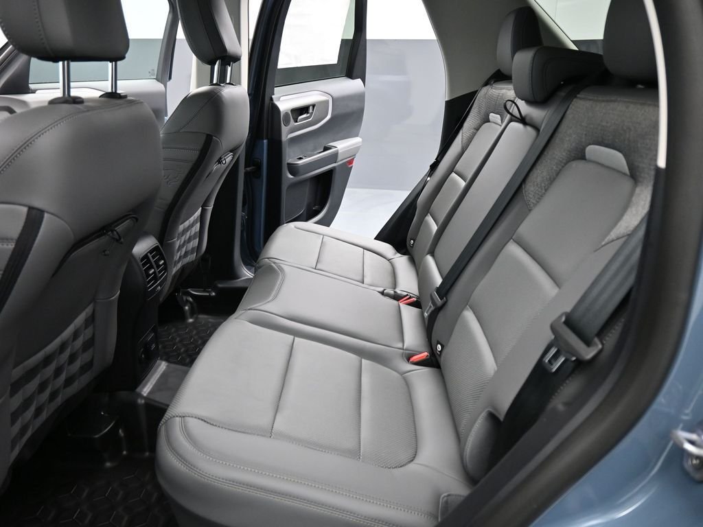 New 2025 Azure Gray Metallic Tri-Coat Ford Badlands image 24