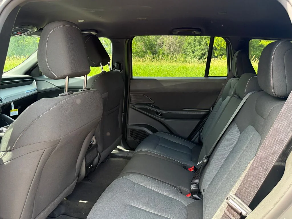 New 2026 Sting-Gray Clear-Coat Exterior Paint Jeep Laredo image 12