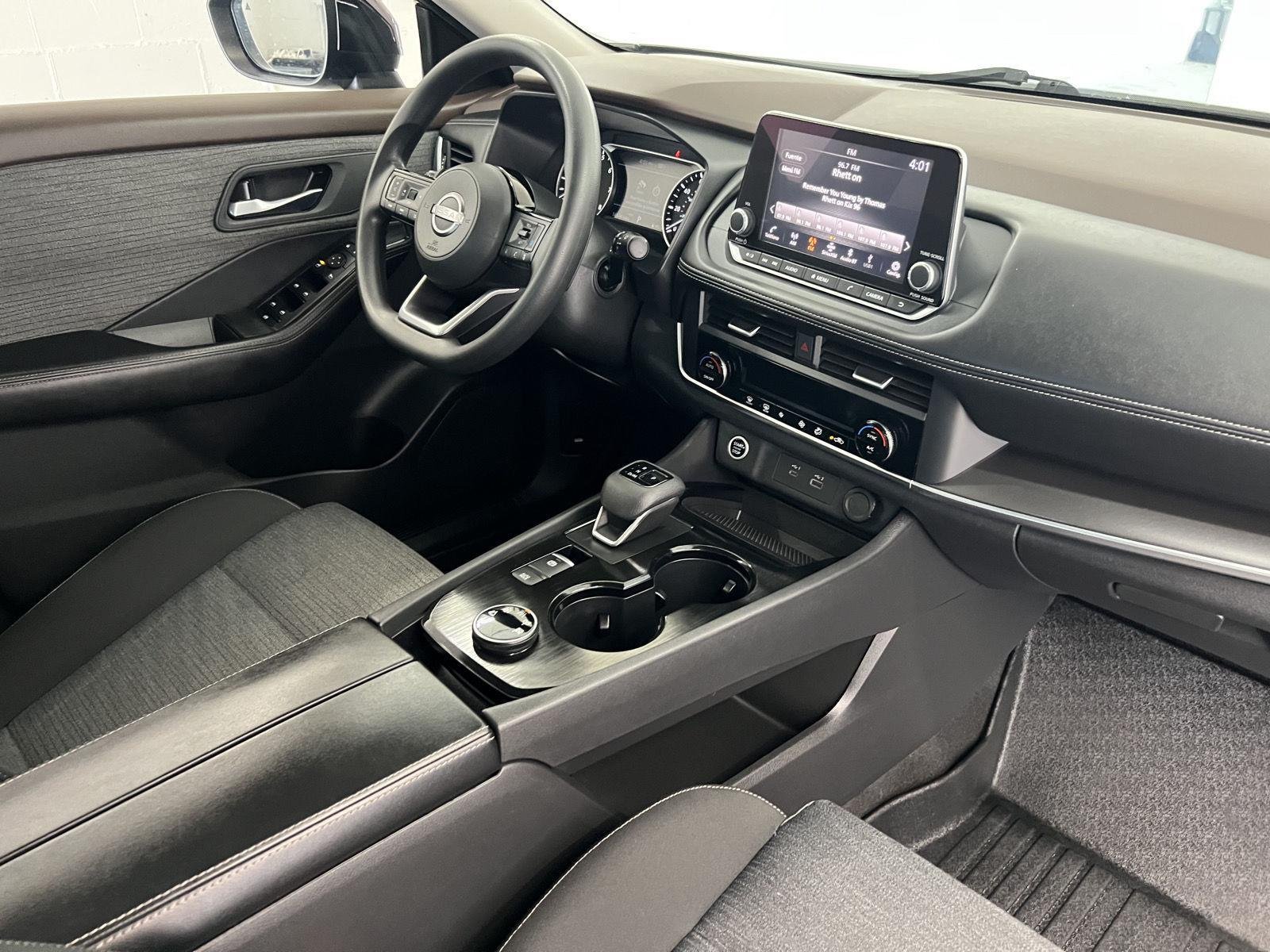 Used 2023 Gun Metallic Nissan SV image 30