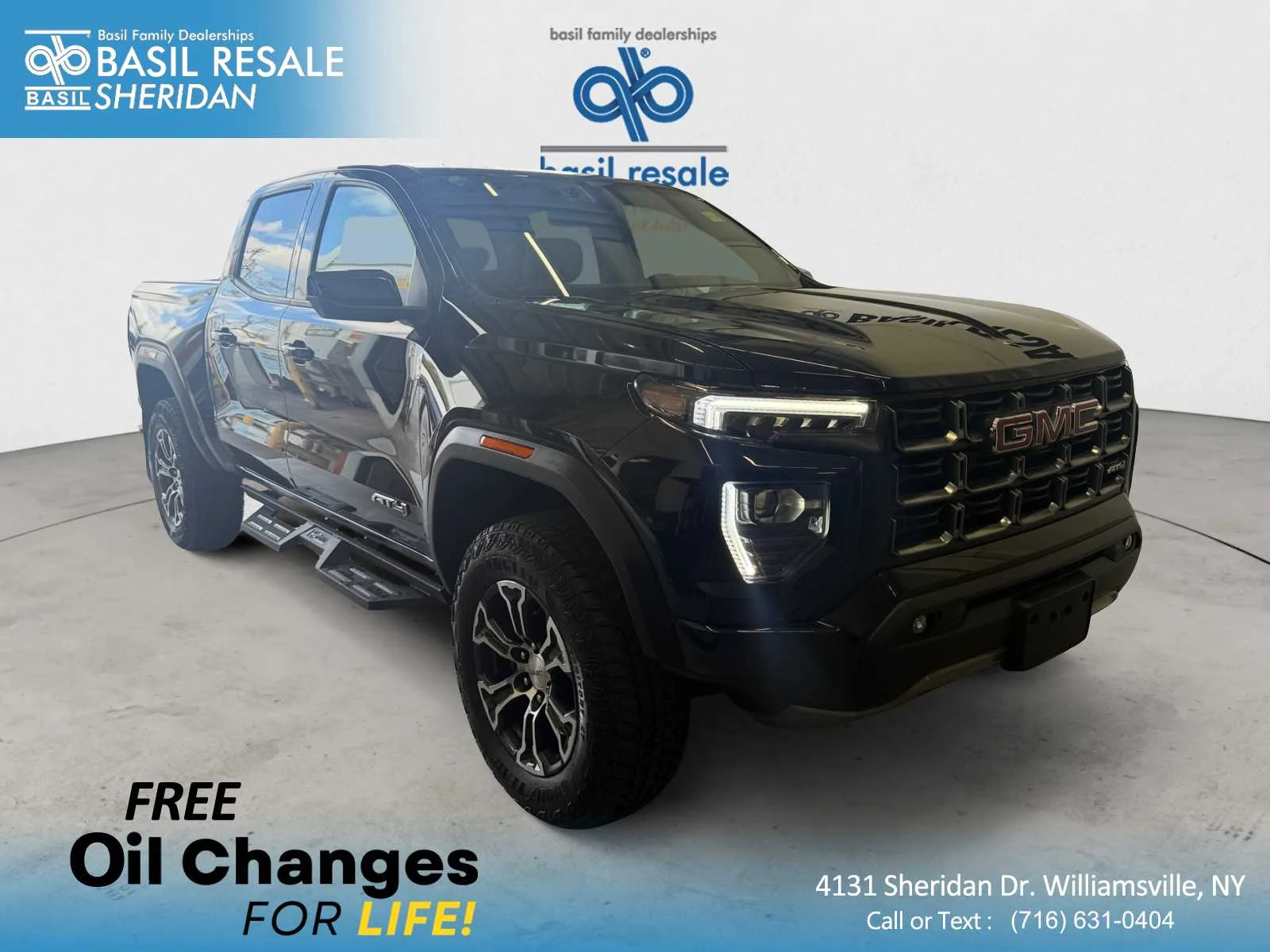 2023 GMC Canyon 4WD AT4 Crew Cab Short Box's photo