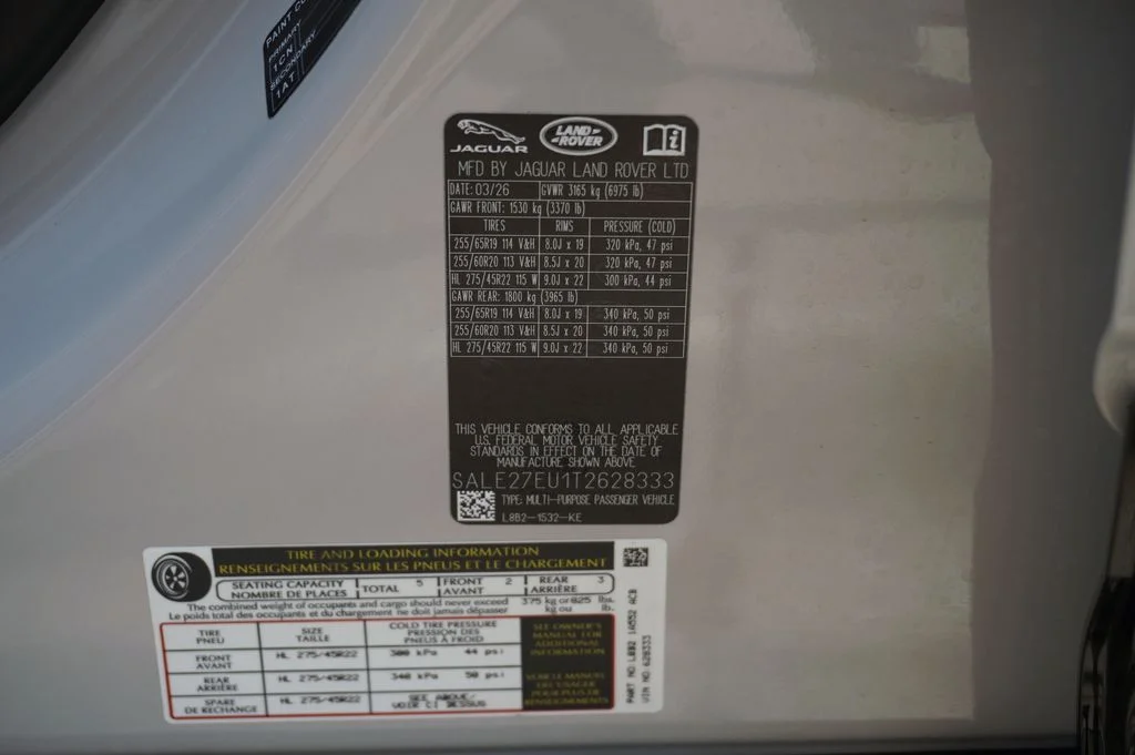 Used 2026 Gray Land Rover X-Dynamic SE image 31