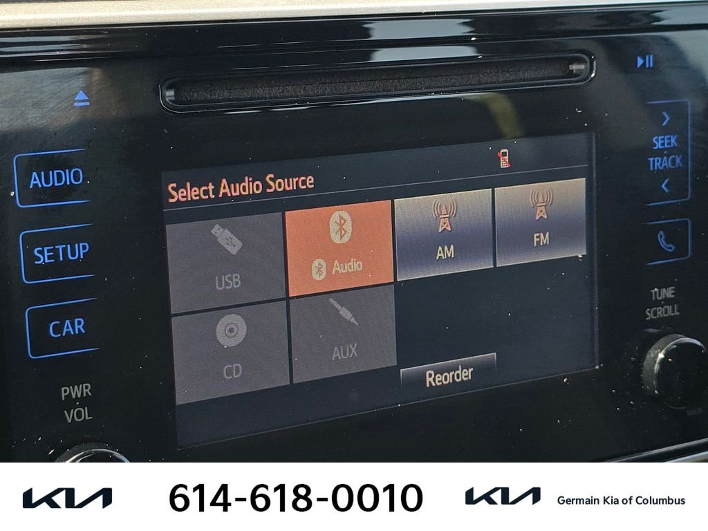 Used 2017  Toyota SE image 27