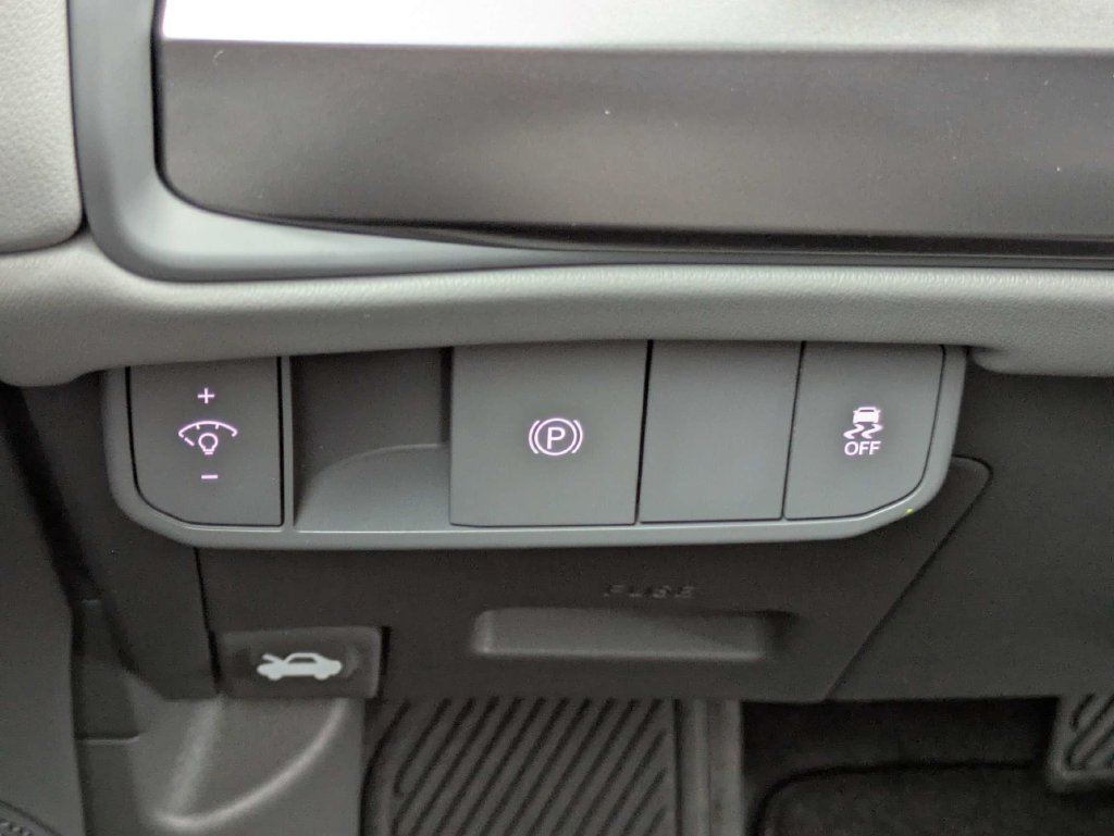 New 2027 Frost Blue Kia Wind image 23