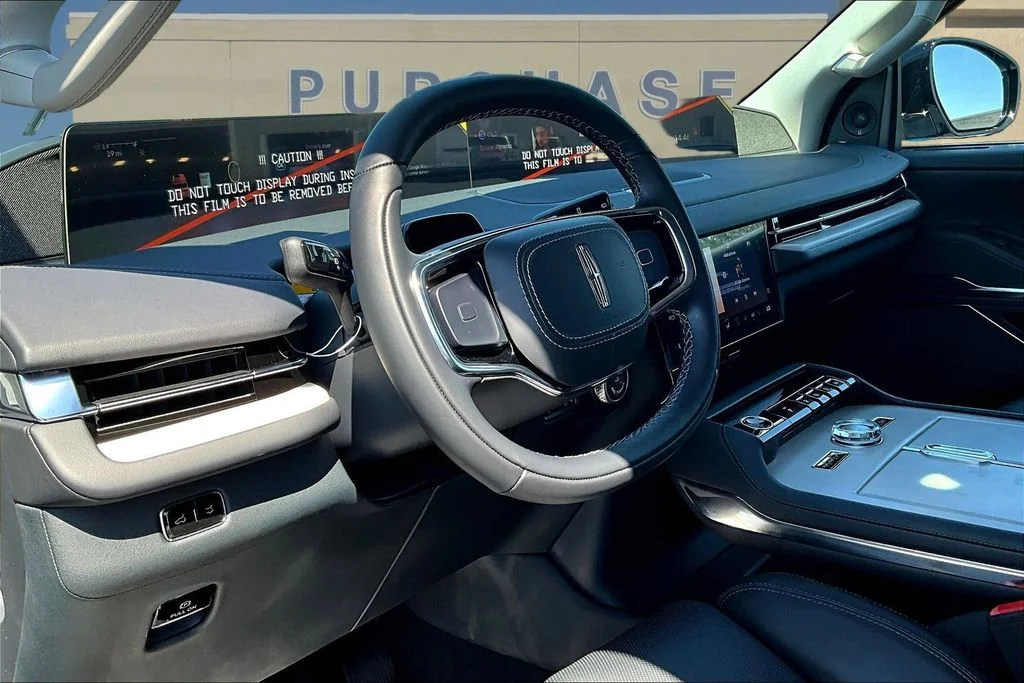 New 2027 Pristine White Metallic Tri-Coat Lincoln Reserve image 7