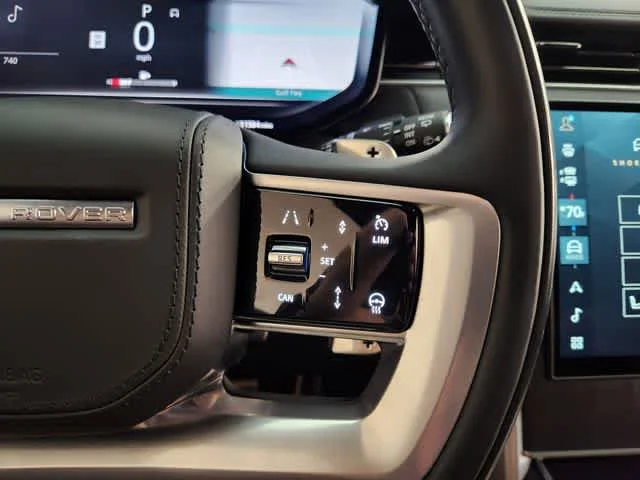 Used 2025 Fuji White Land Rover Autobiography image 27