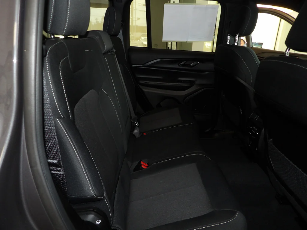 Used 2024 Baltic Gray Metallic Clear Coat Jeep Laredo image 17
