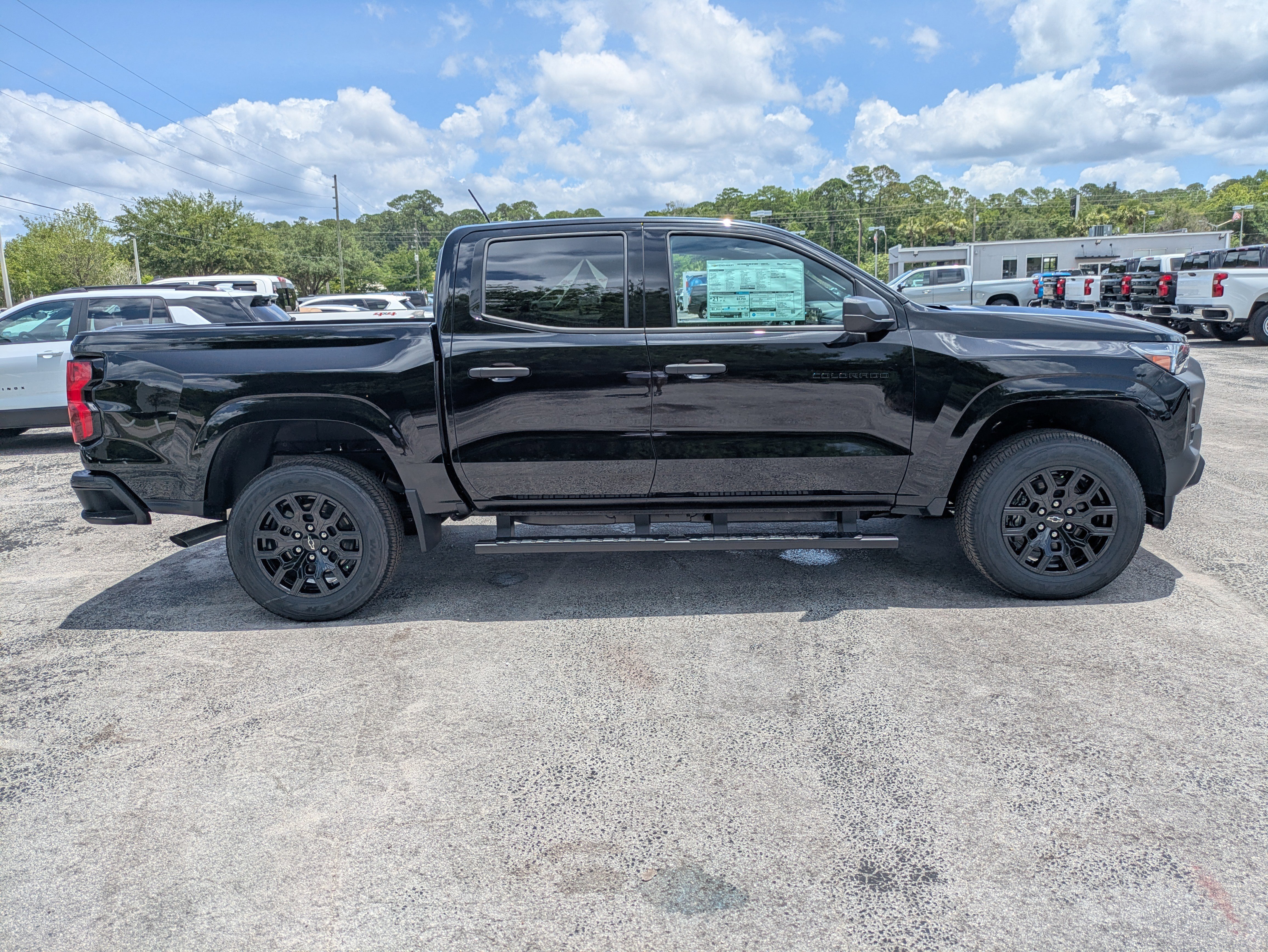 View vehicle photo 3