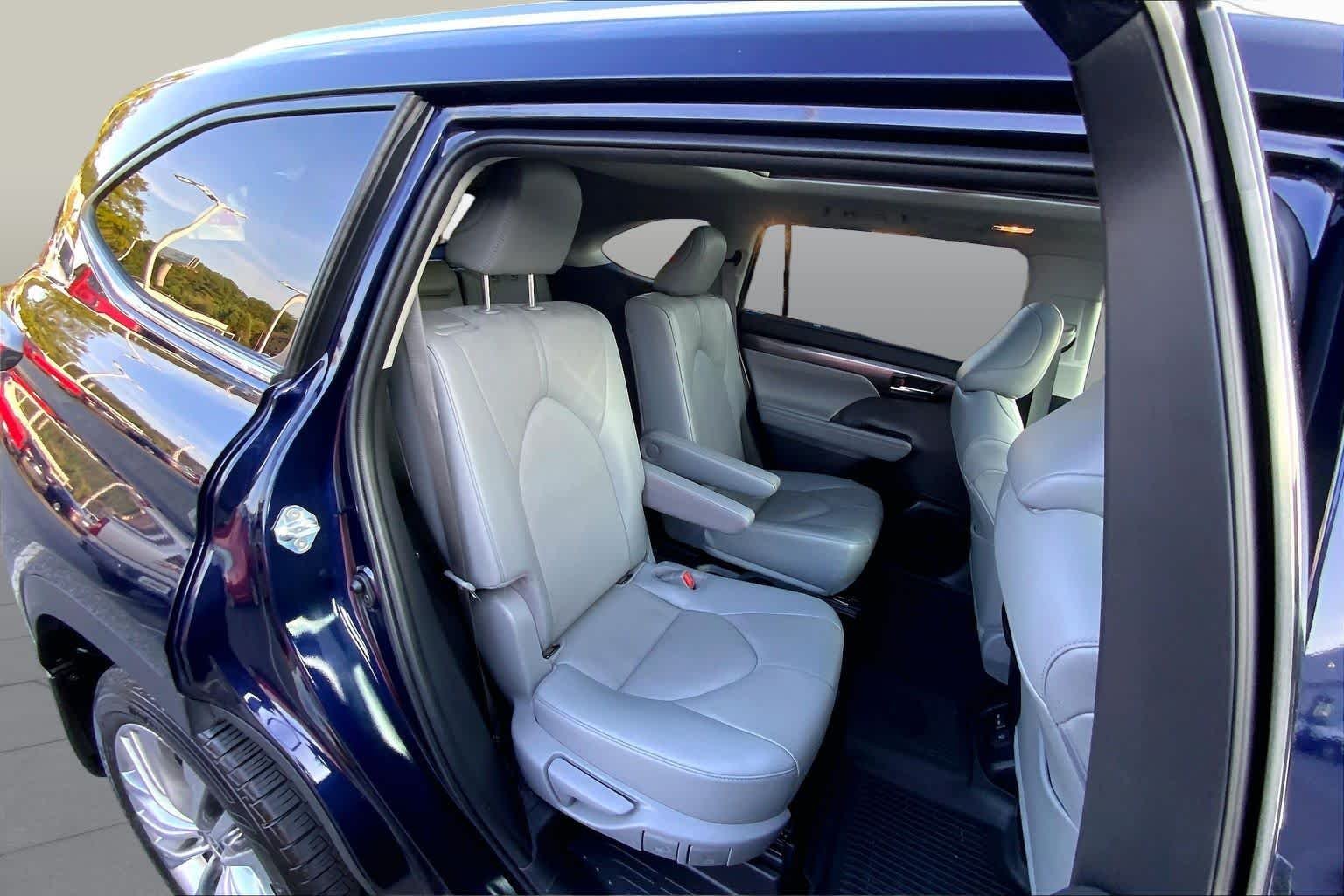 Used 2022 Blueprint Toyota Platinum image 17