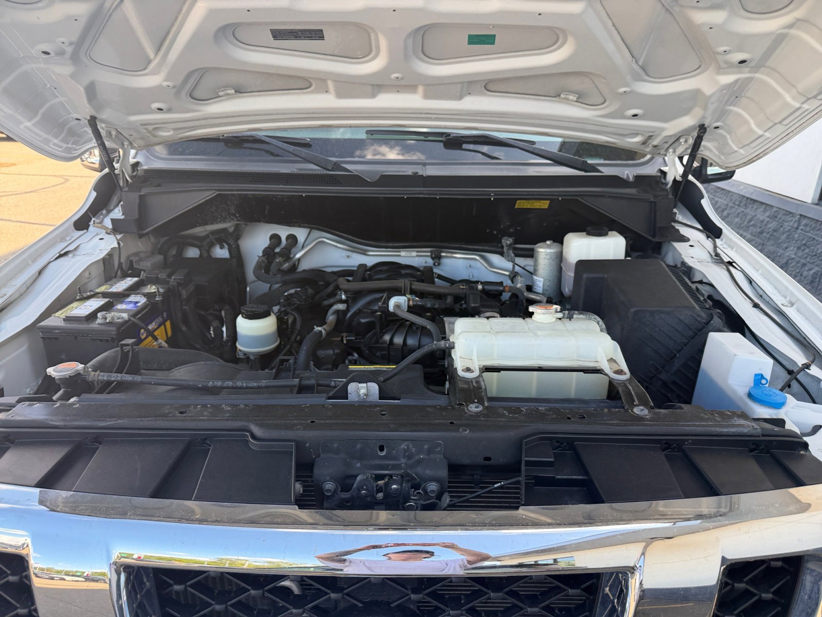 Used 2020 White Nissan SV image 6