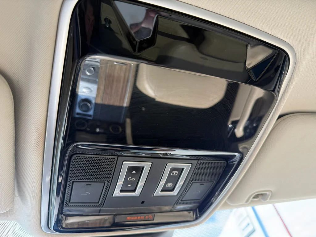 Used 2019 Blue Land Rover 3.0L V6 Supercharged HSE image 23