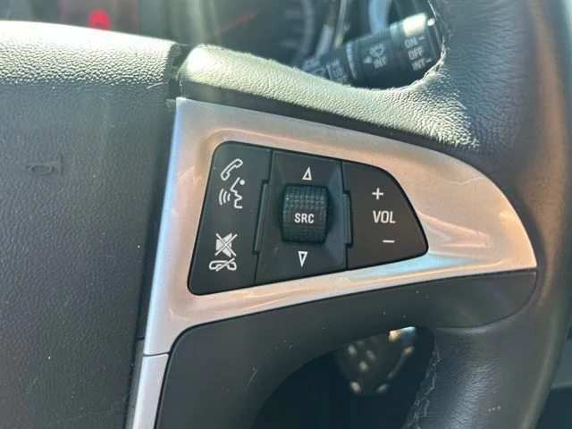 Used 2015  GMC Denali image 12