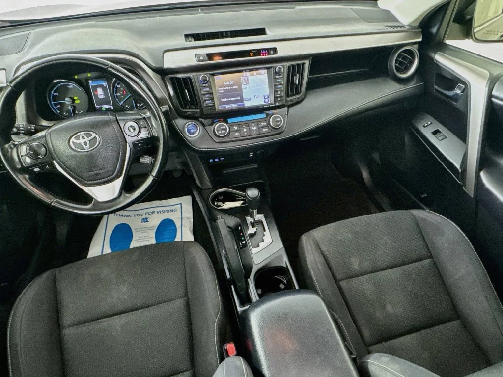 Used 2018 Black Sand Pearl Toyota XLE image 27