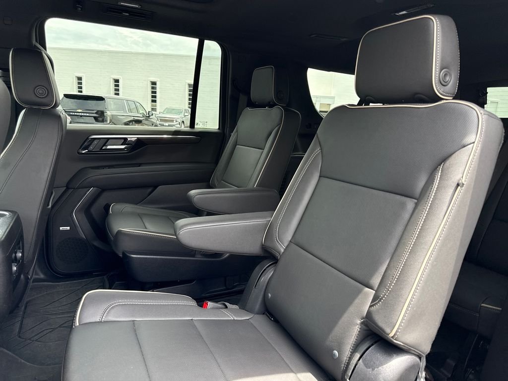 Used 2025 Gray Chevrolet Premier image 20