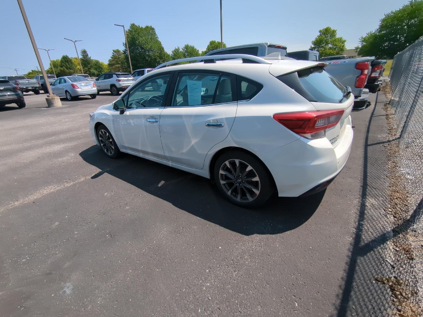 Used 2020 Crystal White Pearl Subaru Limited image 4