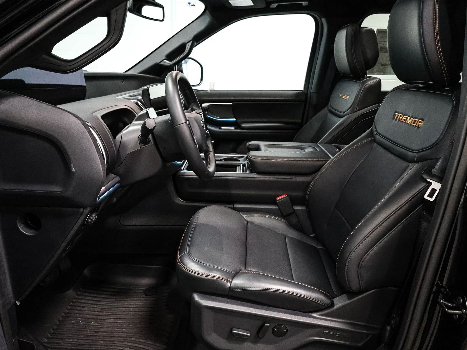 New 2026 Agate Black Metallic Ford Tremor® image 24