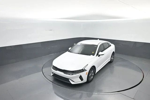 Certified Used 2023 White Pearl Kia LXS image 29