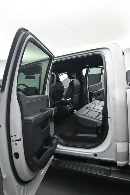 Used 2024 White Ford Lariat image 14