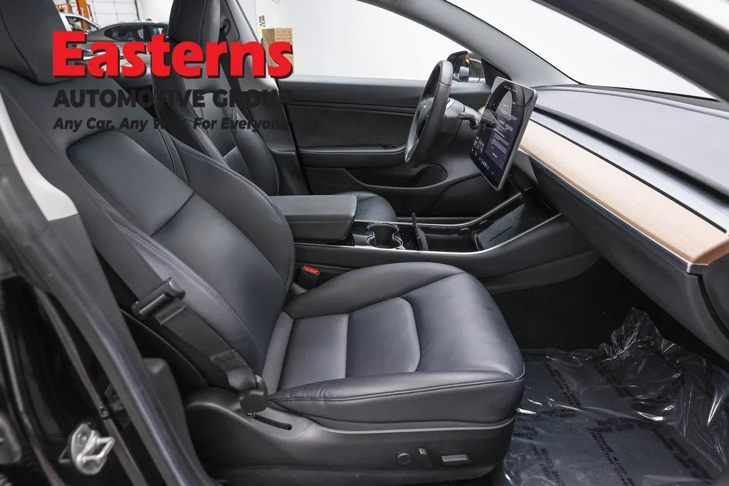 Used 2020 Black Tesla Long Range image 17
