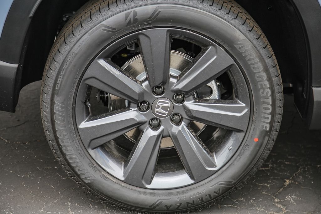 New 2026 Sonic Gray Pearl Honda Sport image 9