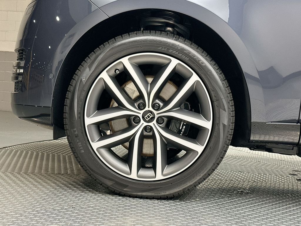 New 2027 Varesine Blue Land Rover SE image 5