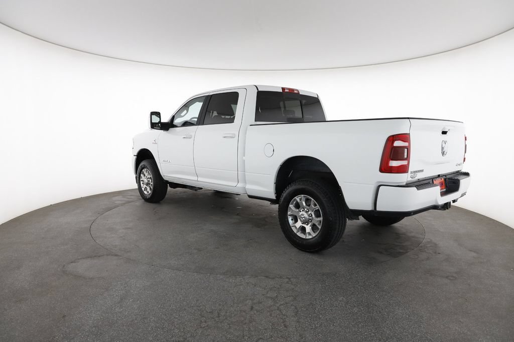 Used 2024  Ram Laramie image 9