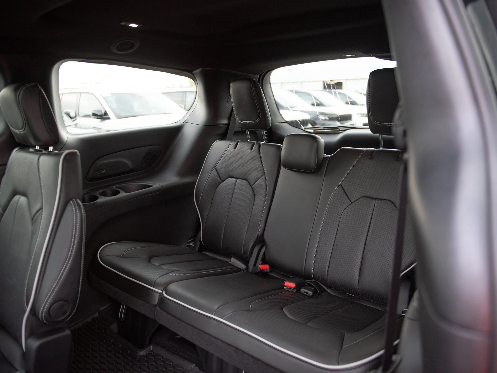 New 2027 Black Chrysler Limited* AWD image 23