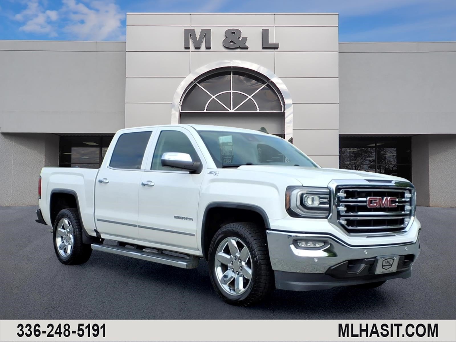 2017 GMC Sierra 4WD Crew Cab Short Box SLT's photo