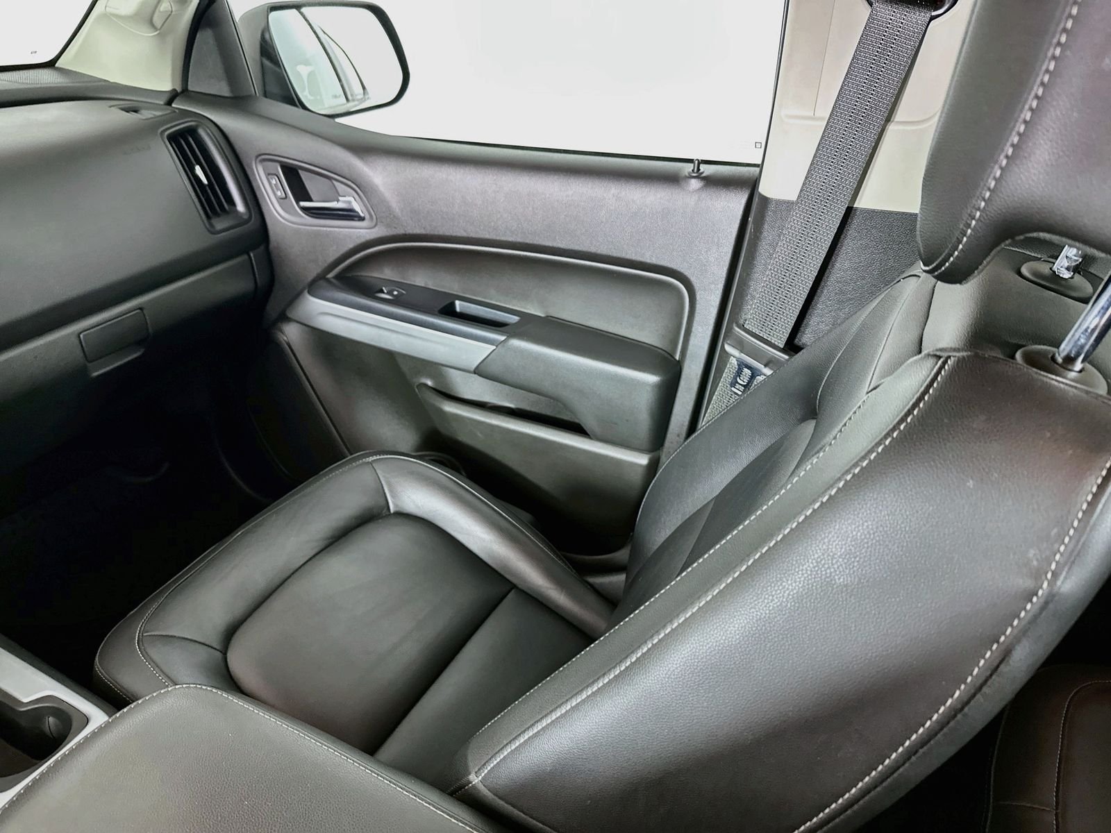 Used 2018 Cajun Red Tintcoat Chevrolet ZR2 image 24