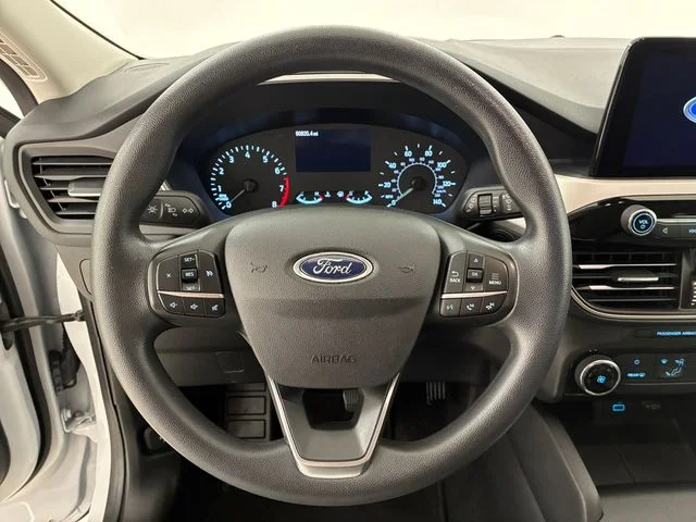 Used 2022 White Ford SE image 22