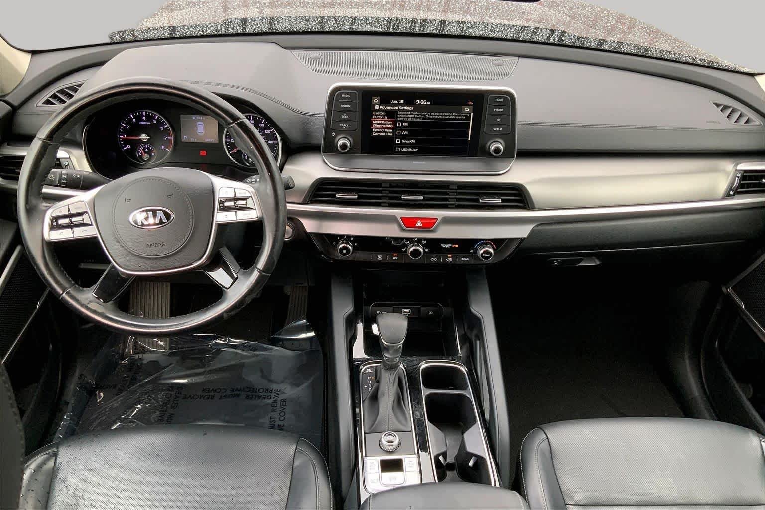 Used 2020 Sangria Kia LX image 14