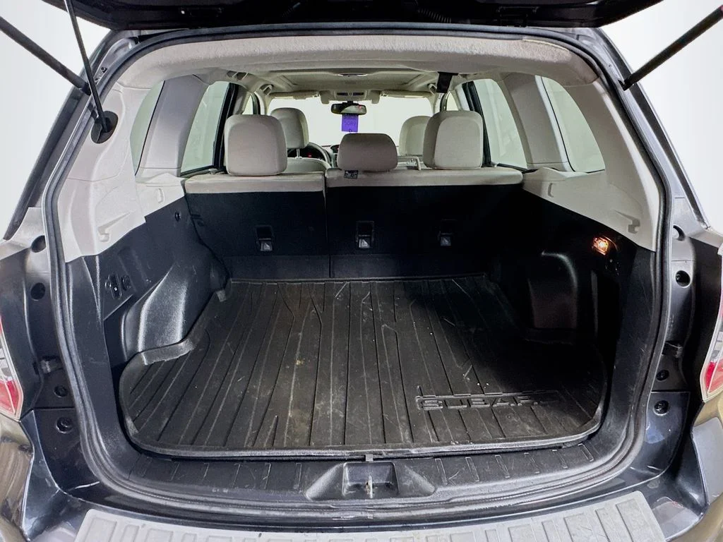 Used 2014 Gray Subaru 2.5i Touring image 31