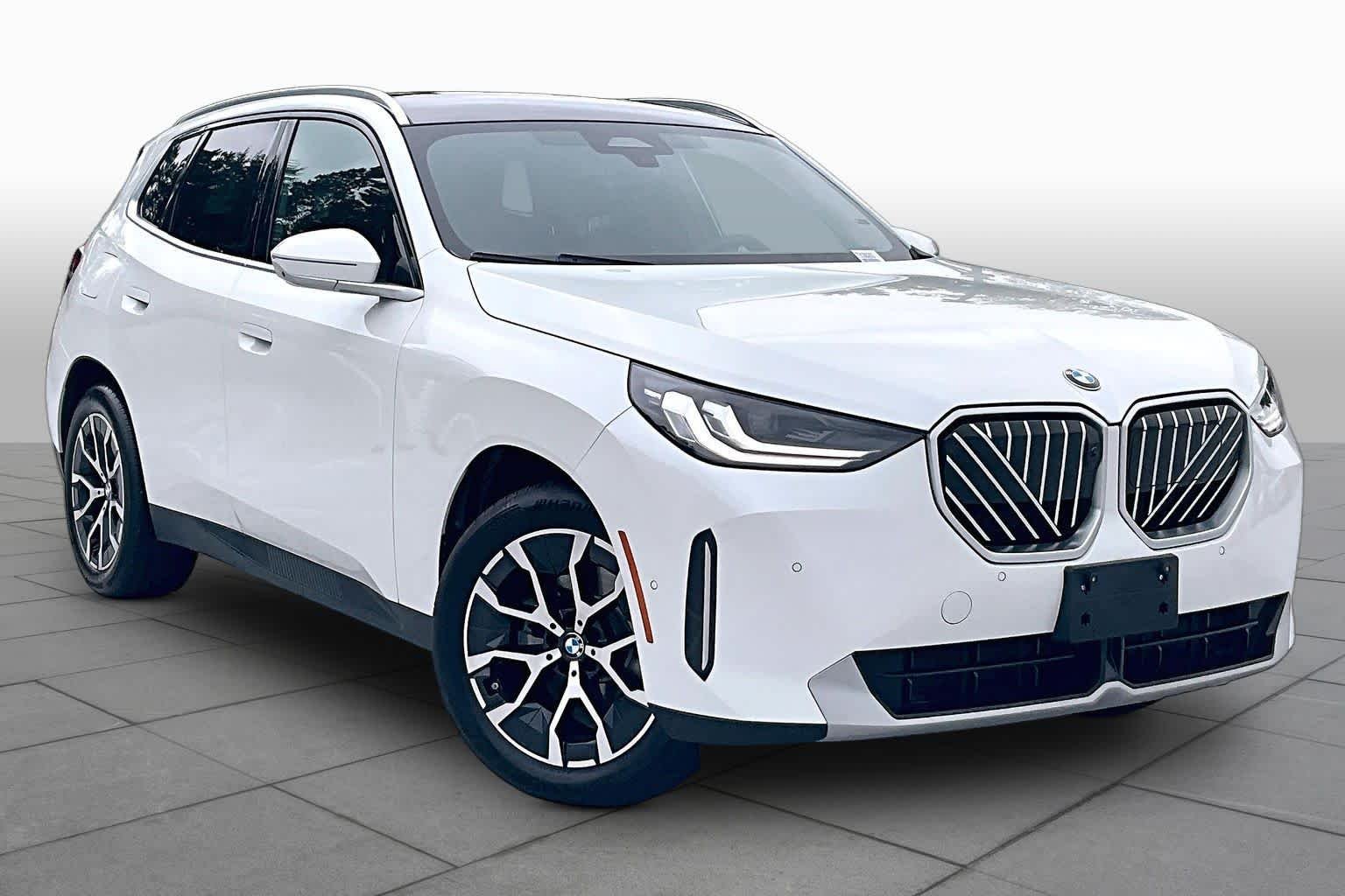 Used 2026 Alpine White BMW 30 xDrive image 5