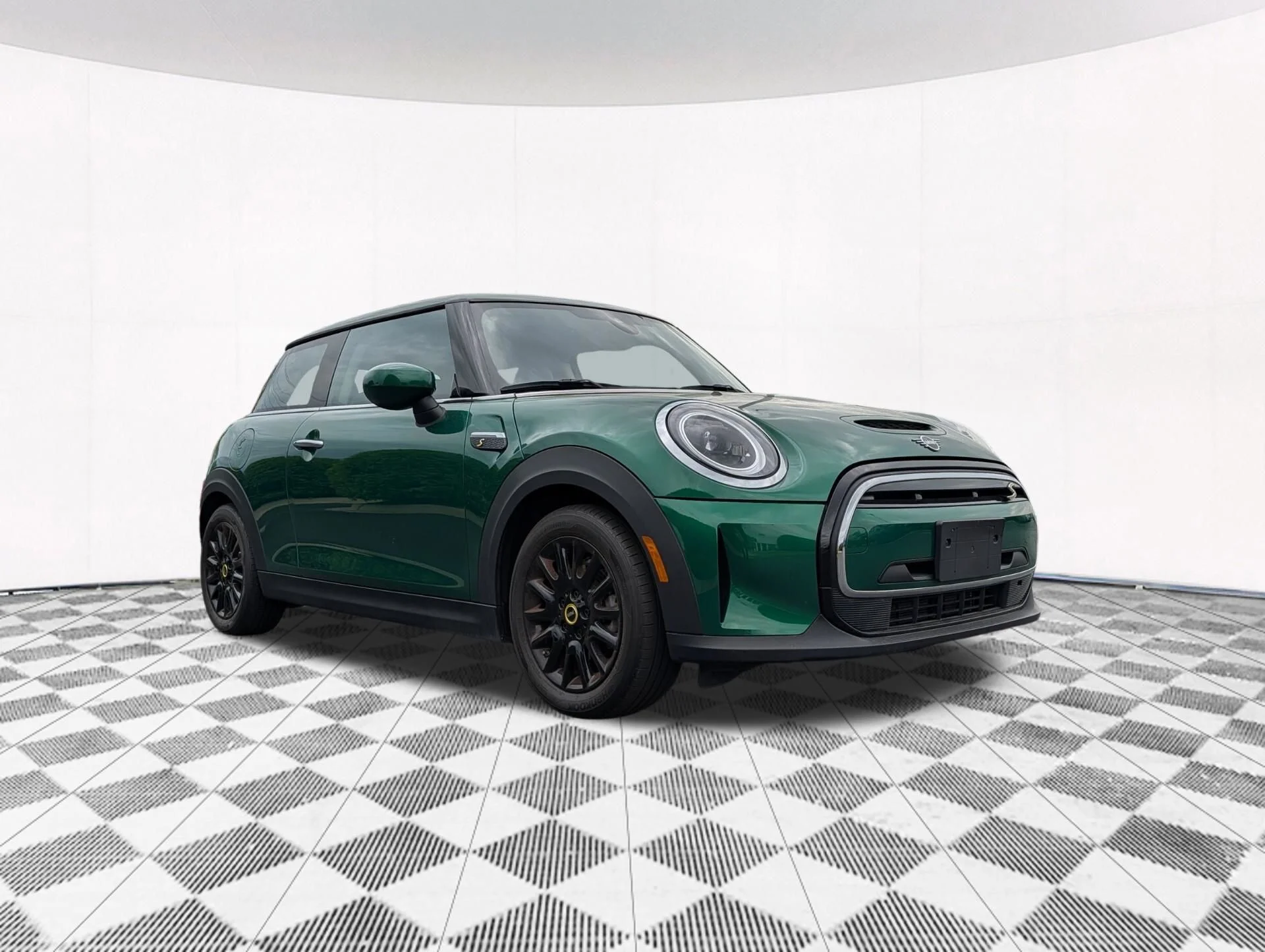 Used 2023 Green MINI Signature image 15