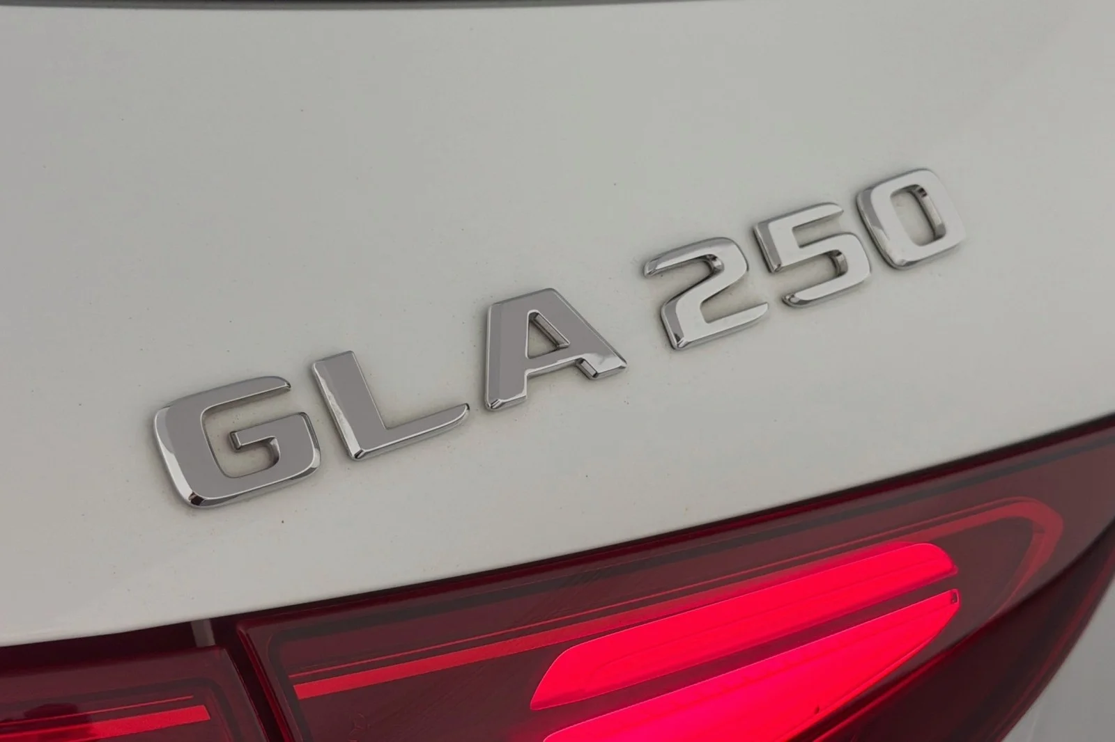 Used 2024 Polar White Mercedes-Benz 250 image 9