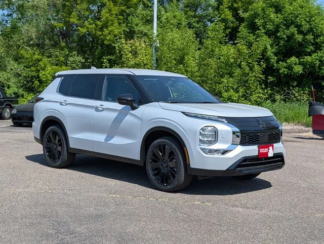2026 Mitsubishi Outlander LE S-AWC's photo