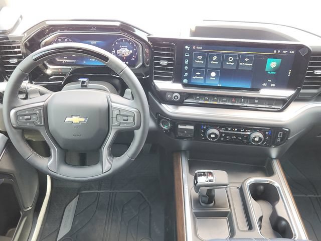 New 2026 Black Chevrolet High Country image 28