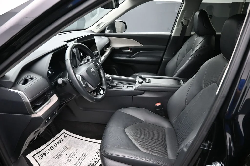 Used 2024 Black Toyota Platinum image 11