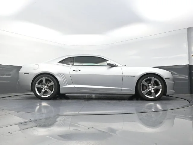 Used 2010 Silver Chevrolet SS image 35