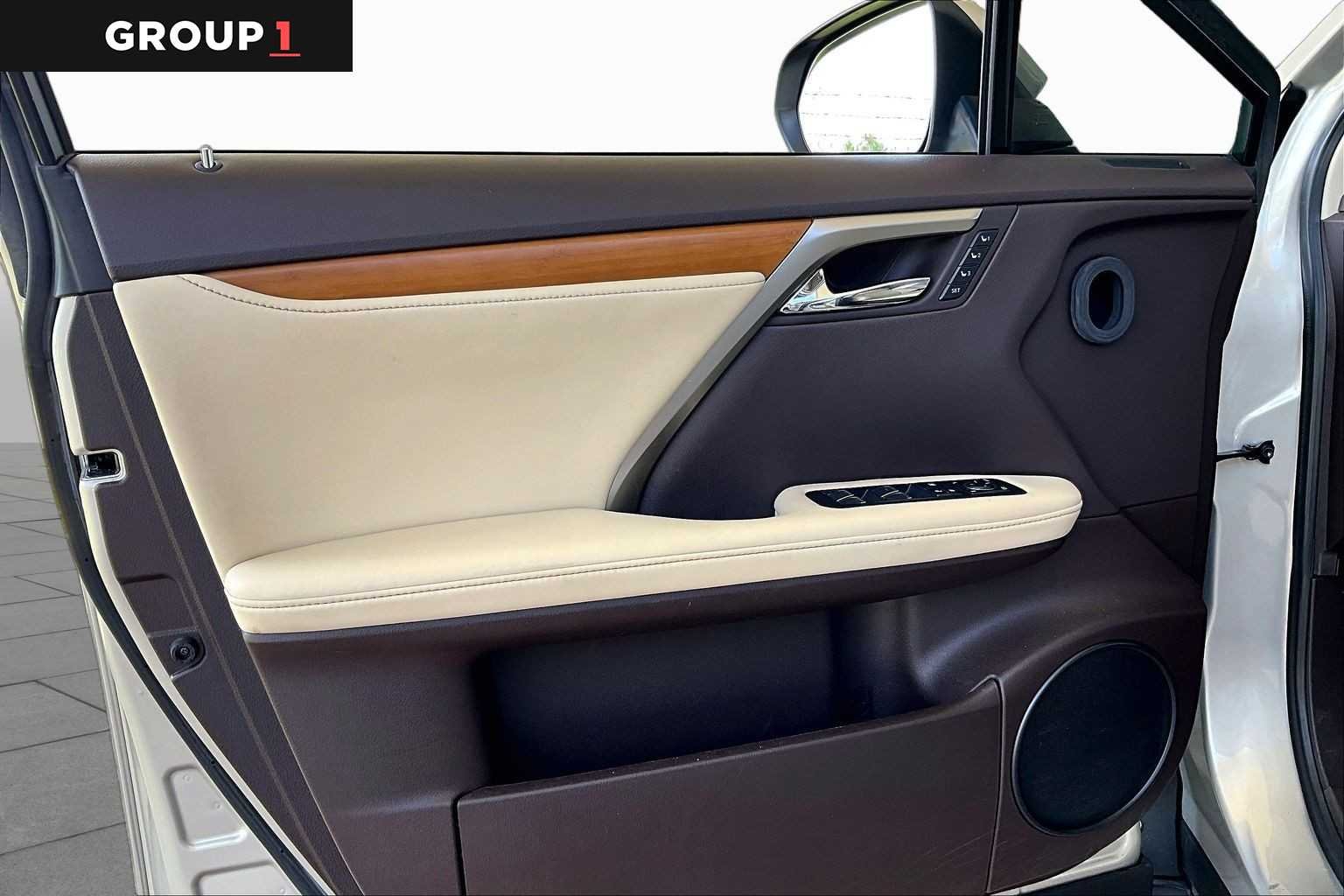 Certified Used 2020 Moonbeam Beige Metallic Lexus  image 19