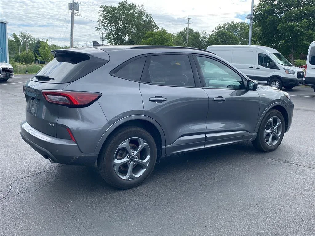 Used 2023 Carbonized Gray Ford ST-Line Select image 7