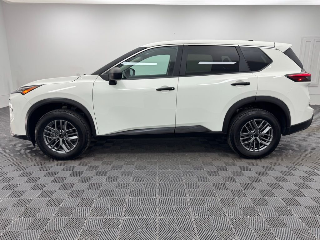 Used 2024 Glacier White Nissan S image 10