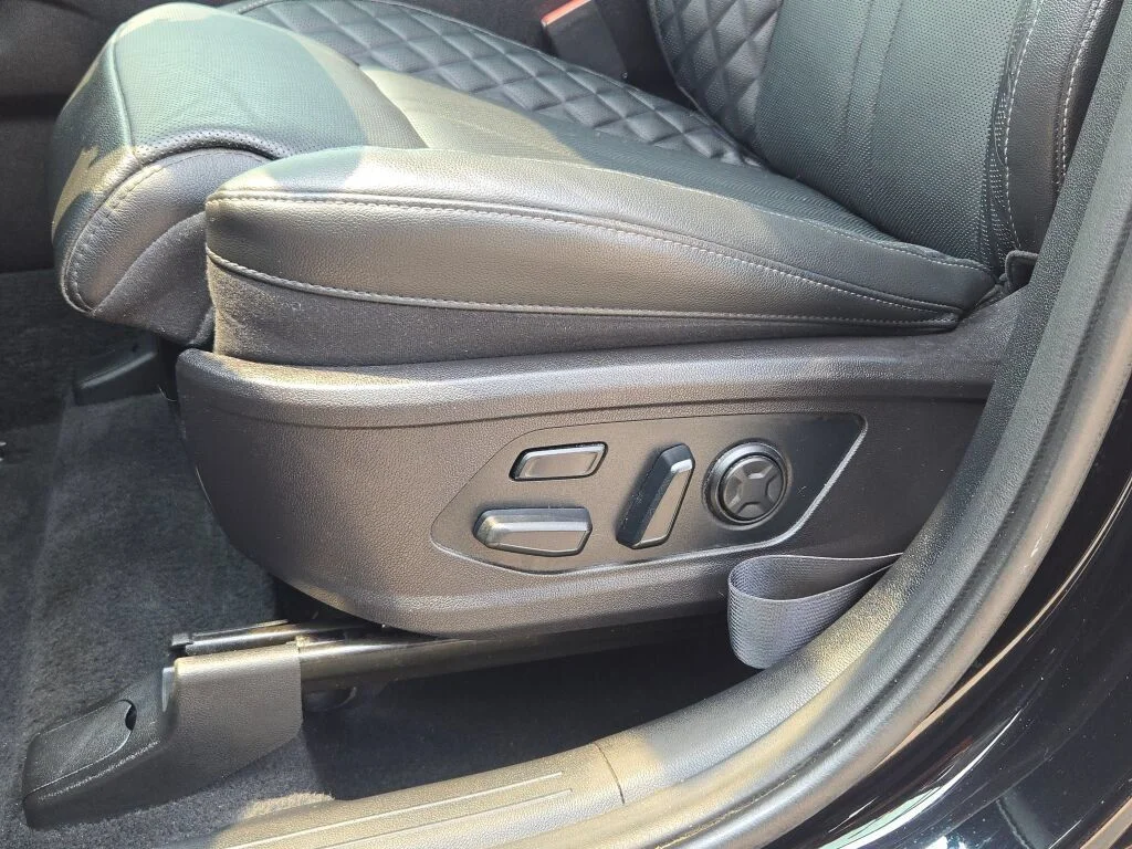 Used 2022 Ebony Black Kia X-Line SX Prestige image 25